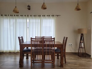 Villa, 3 Bedrooms, Accessible, Smoking | Dining room