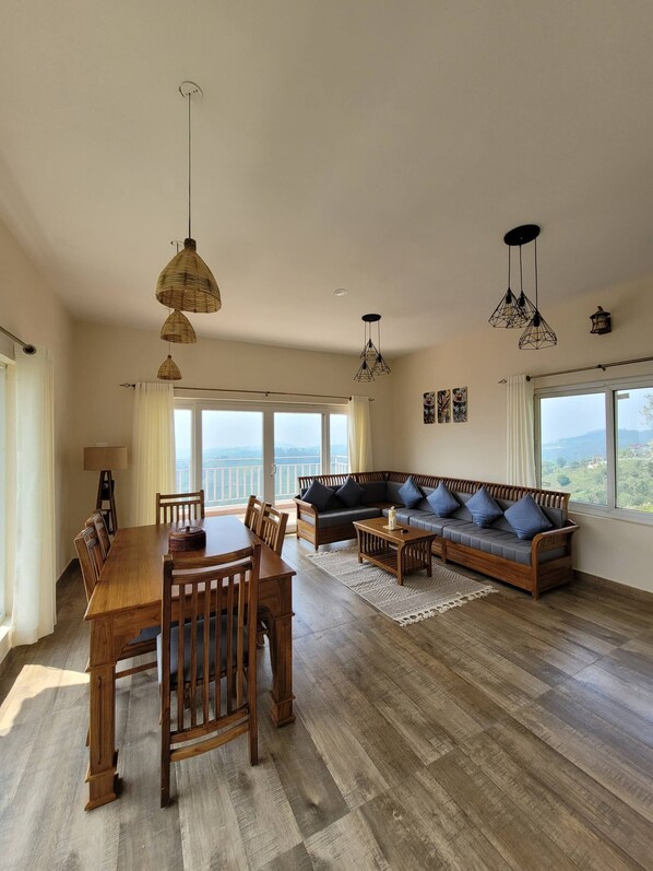 Villa, 3 Bedrooms, Accessible, Smoking | Living room