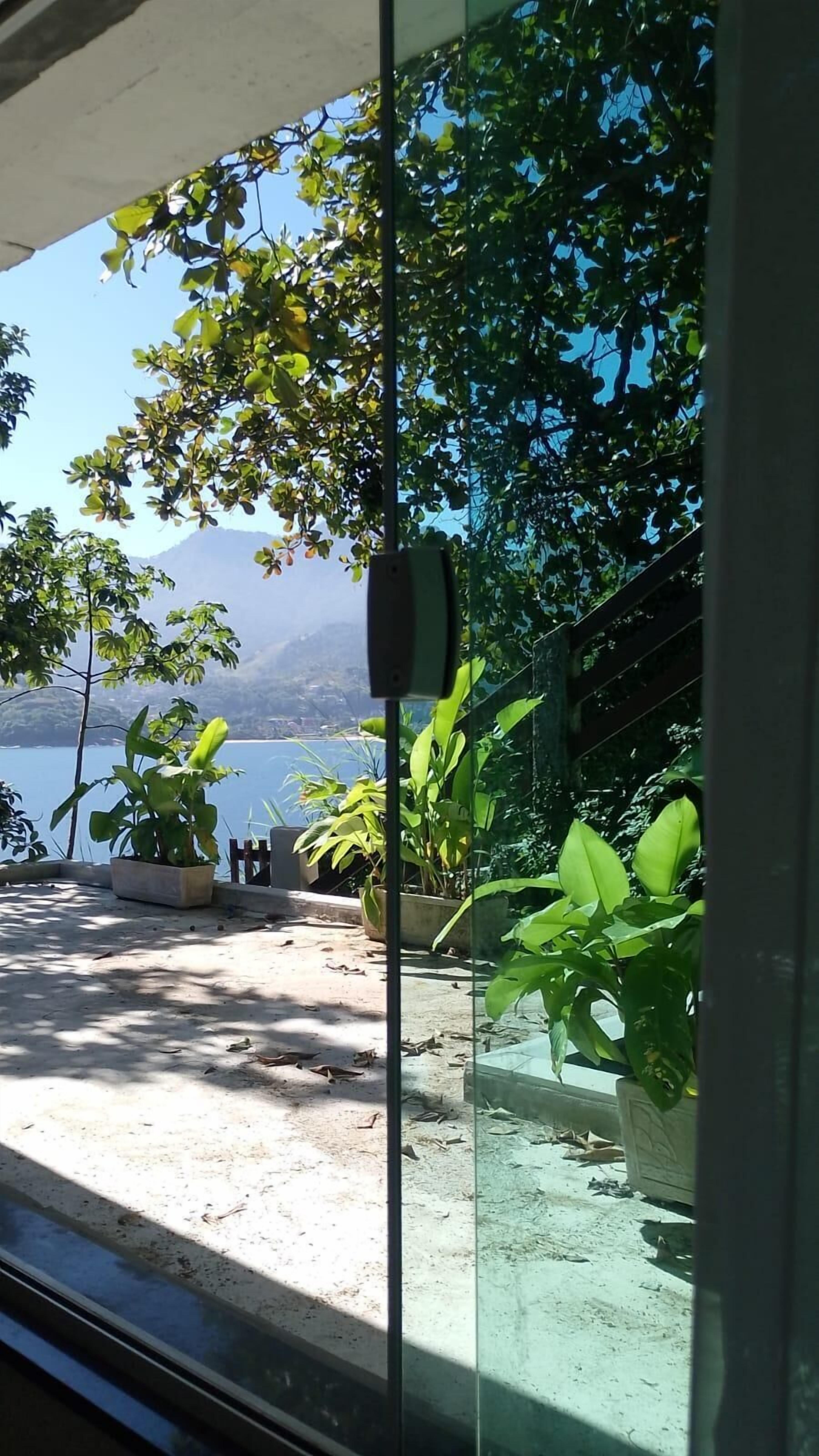 Triple Room, Partial Sea View | In-room safe, free WiFi