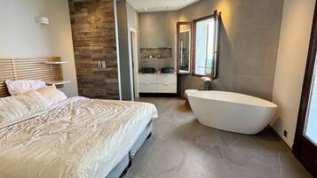 4 chambres, bureau, fer et planche Ă repasser, Wi-Fi