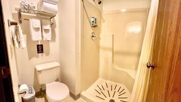 SĂšche-cheveux, serviettes fournies