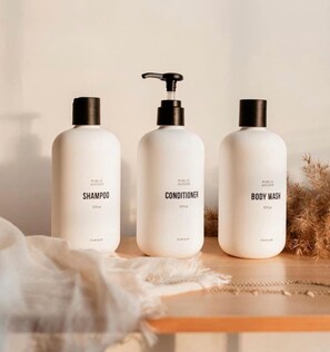 Unclassified image, 2 of 27, button