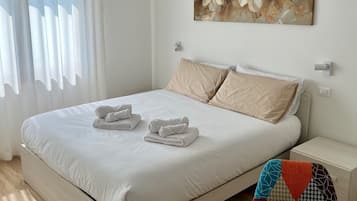 1 chambre, fer et planche Ă repasser, Wi-Fi, draps fournis