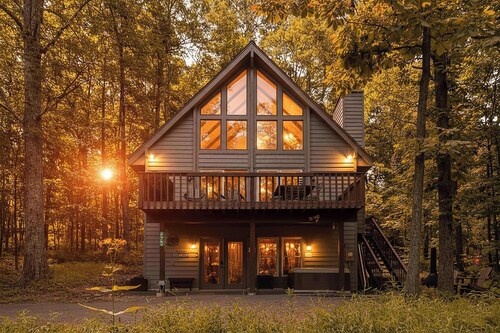 Wintergreen Ski Resort: Waterfall Hikes, Bike, Fish, Spa, Pool, Wineries and Bre