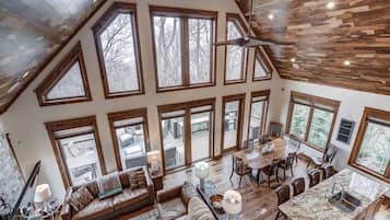 TV, fireplace, books, stereo