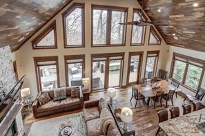 TV, fireplace, books, stereo