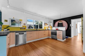 Oven, stovetop, dishwasher, coffee/tea maker