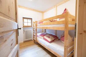 4 habitaciones, wifi y ropa de cama