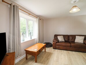 Cottage | Living area