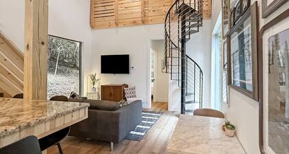 Coal Ridge Cabin - WV Retreat with Family History