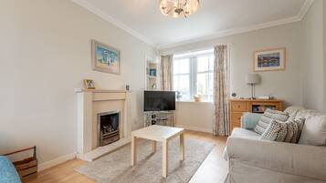 Télévision, cheminée