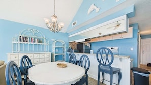 Dining - Camp Creek Oasis #8-Stunning Beachside—Sleeps 4 (Inlet Beach)