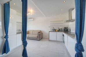 Fridge, microwave, oven, dishwasher