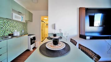 42-inch Smart TV with digital channels, Netflix, streaming services