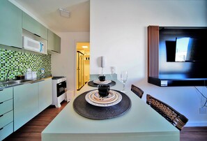 42-inch Smart TV with digital channels, Netflix, streaming services