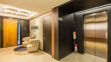Basic Apartment | Interior