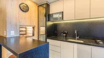 Basic Apartment | Private kitchen