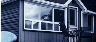 Newly Renovated Lake Cottage, 10 Mins From Bancroft, Beautiful Sandy Beach!