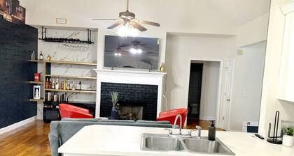 3-bedroom house in charming Rockmart cozy & convenient