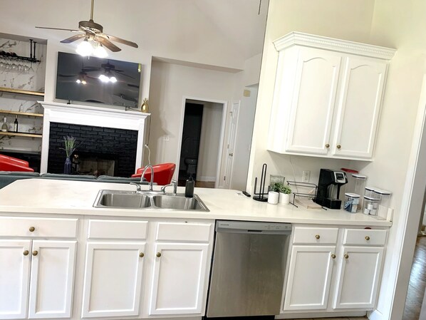 Microwave, oven, stovetop, dishwasher