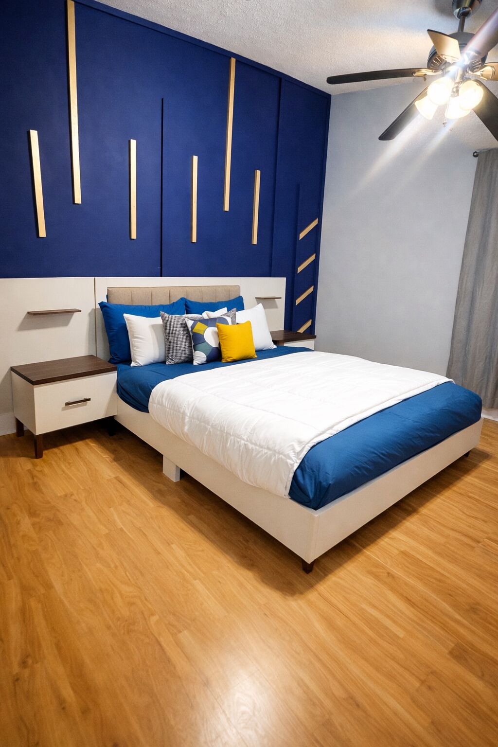 3 bedrooms, iron/ironing board, internet, bed sheets