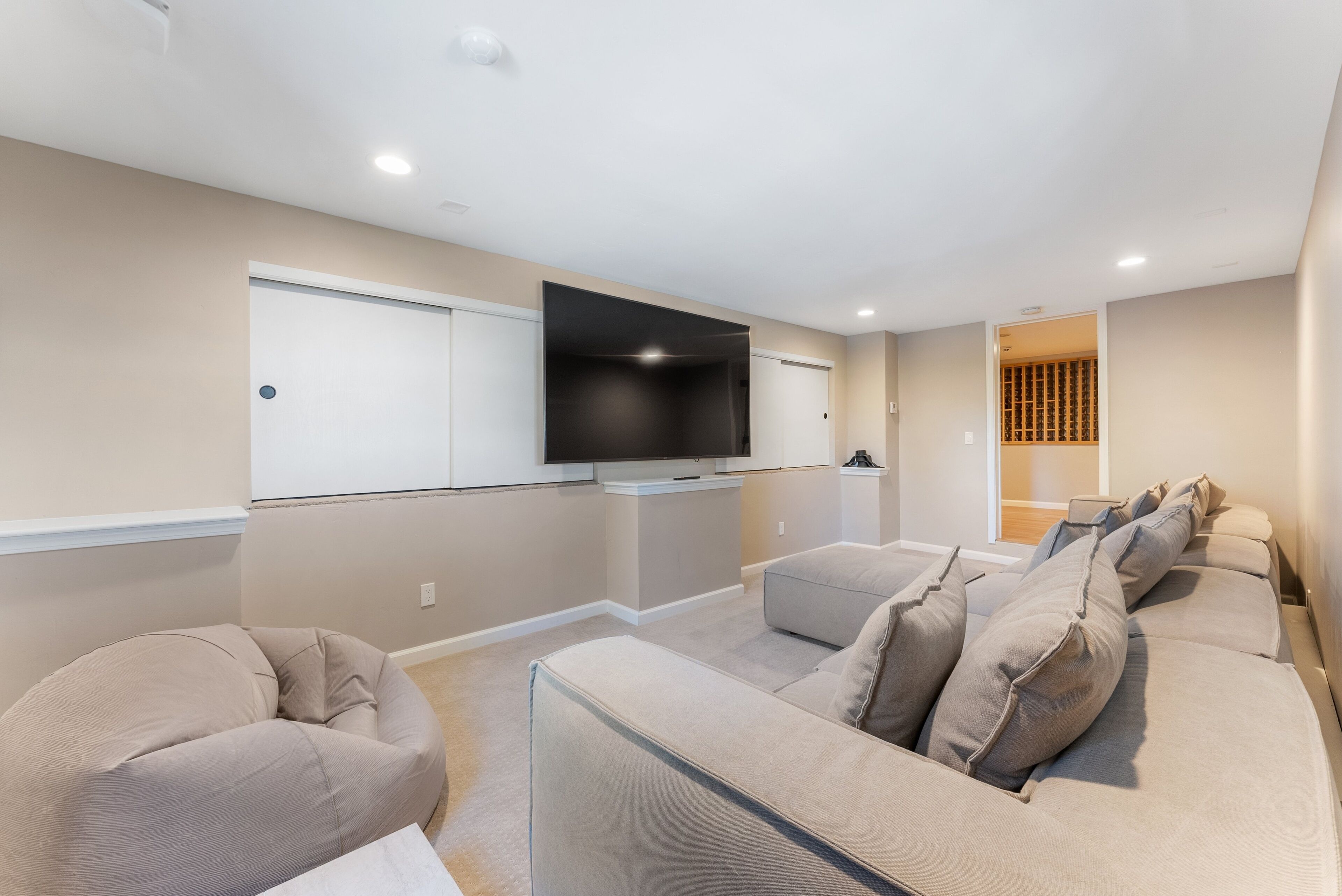 House, 4 Bedrooms | Living area