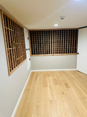 House, 4 Bedrooms | Interior