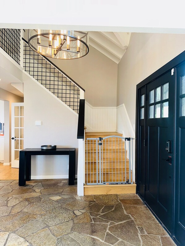 House, 4 Bedrooms | Interior