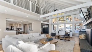 Unclassified image, 3 of 102, button - Hch0868 - The Grand Escape 4 Bedroom Home (South Lake Tahoe)