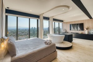 1 habitación, escritorio, tabla de planchar con plancha y wifi 