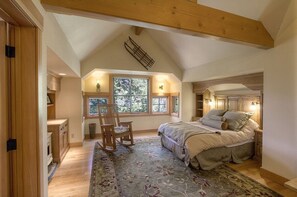 House, 5 Bedrooms | 5 bedrooms, free WiFi