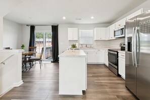 Stadtwohnung, 4 Schlafzimmer | Eigene Küche