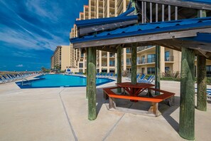 Condo, 3 chambres | Piscine | Piscine intérieure, piscine extérieure