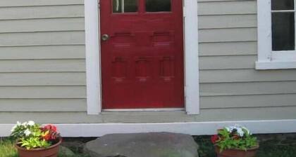 Farm Stay in Catskills Farmhouse Suite