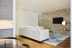 Apartment, Balcony | Living area