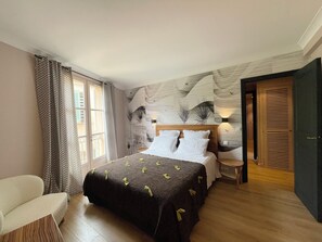 2 habitaciones, tabla de planchar con plancha, wifi y ropa de cama 