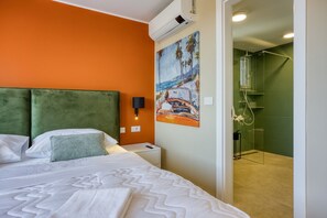 4 habitaciones, tabla de planchar con plancha, wifi y ropa de cama