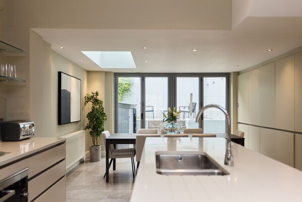 House | Private kitchen