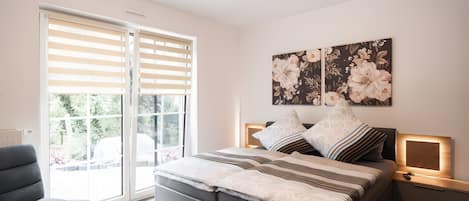 2 bedrooms, WiFi, bed sheets