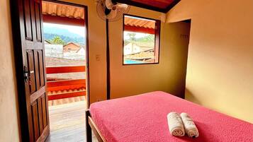 Quarto conforto | Wi-Fi de cortesia, roupa de cama