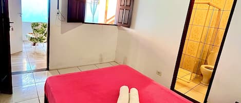 Habitación Confort | Wifi gratis y ropa de cama