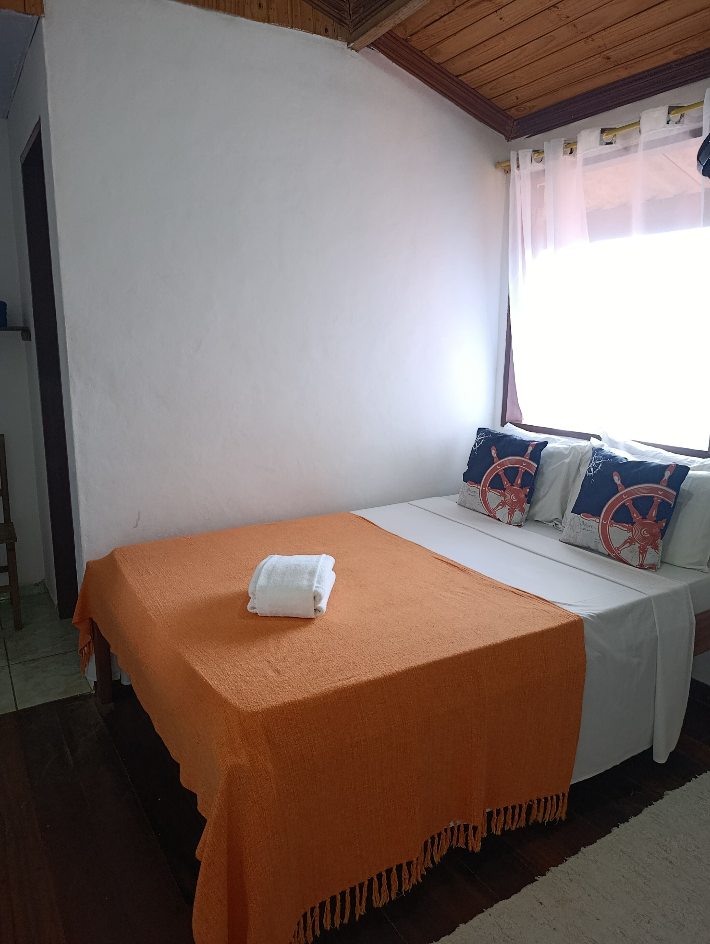 Kamar Basic | Wi-Fi gratis dan seprai linen