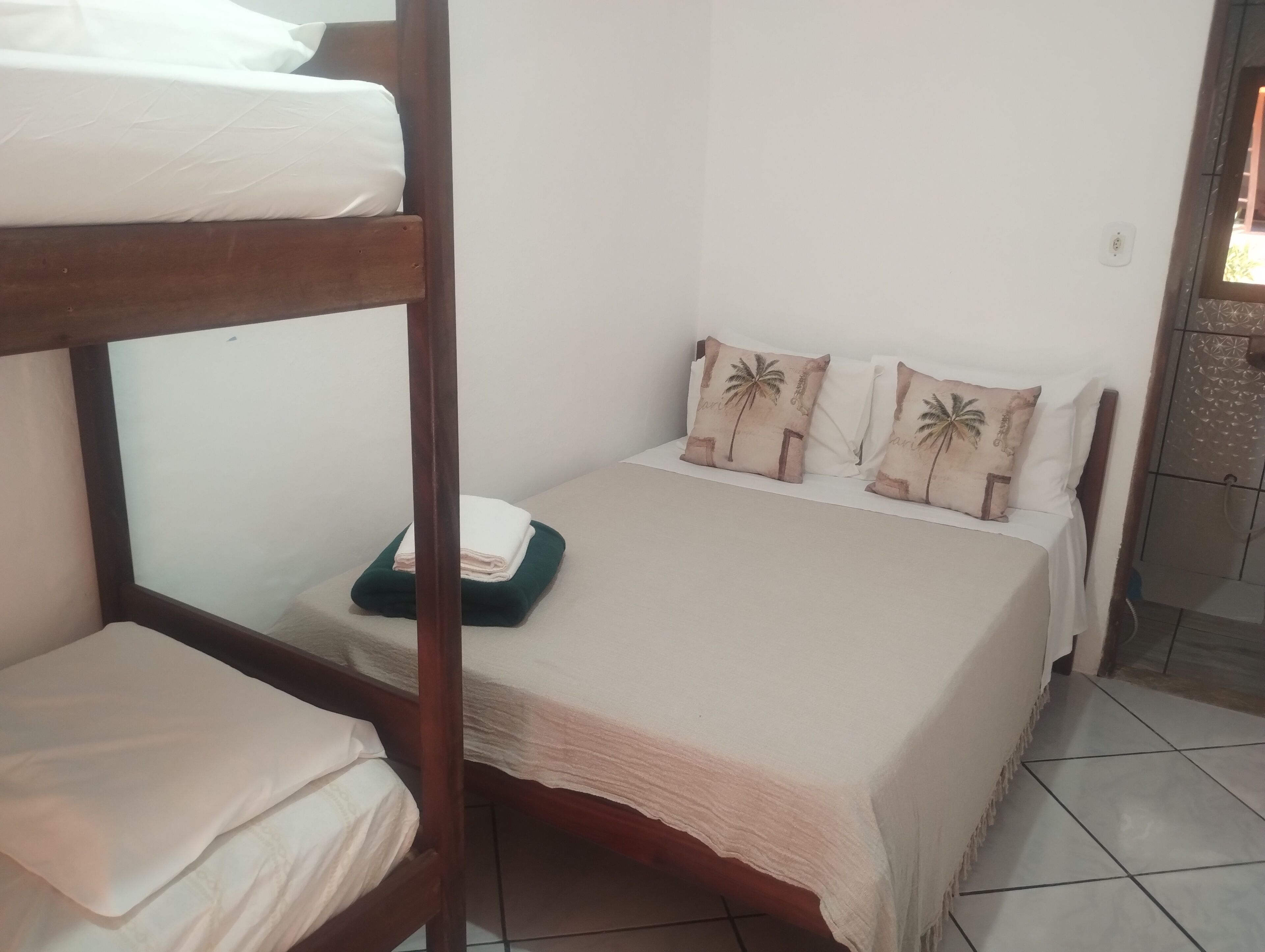 Family Room | Free WiFi