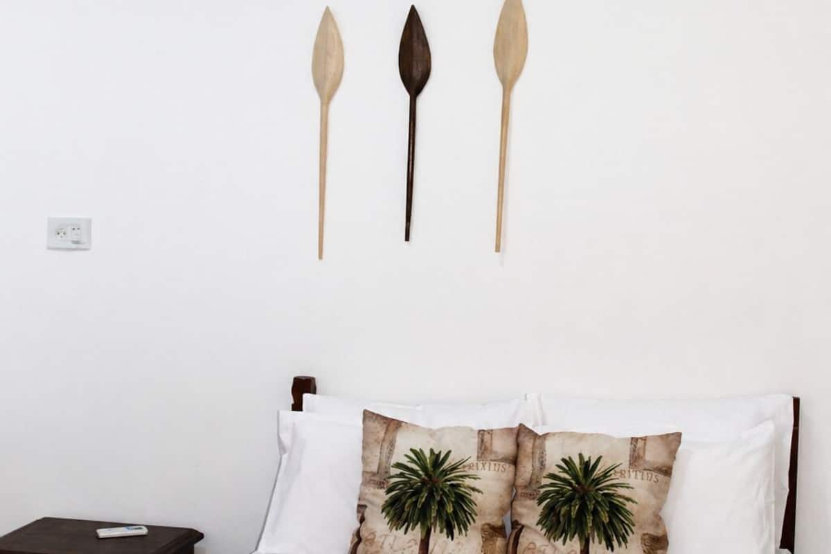 Comfort Room | Free WiFi