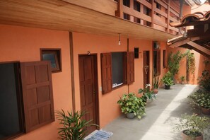 Front of property - Pouso Paraty (Paraty)