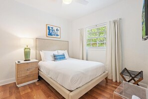4 habitaciones, tabla de planchar con plancha, wifi y ropa de cama 