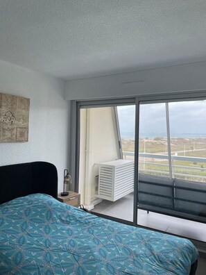 1 bedroom, iron/ironing board, free WiFi