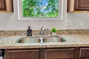 Interior - Upscale King 4BR Townhouse Mins to Cary & NC State (Raleigh)