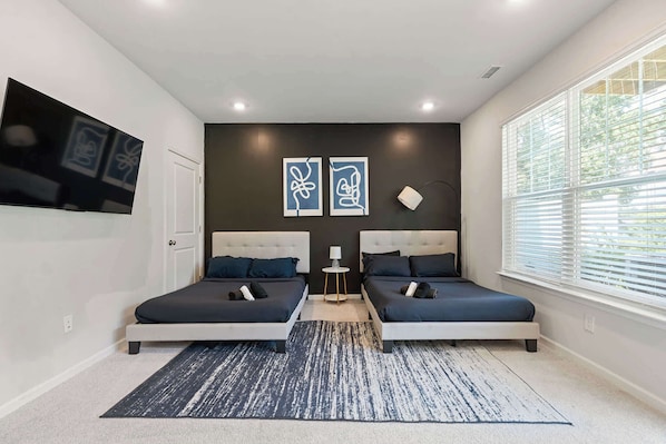 4 Schlafzimmer, Bügeleisen/Bügelbrett, Reisekinderbett, WLAN