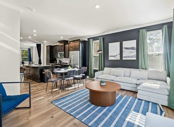 Televisión y oficina 